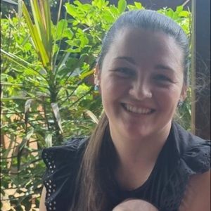 Meet your Posher, Liz